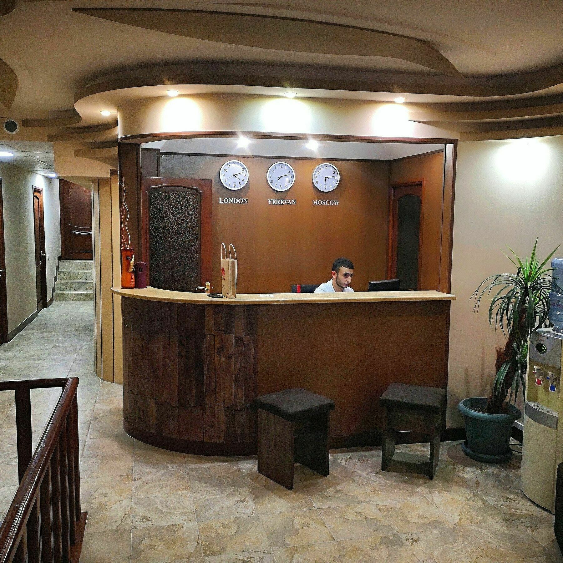 Hotel Prime Tours